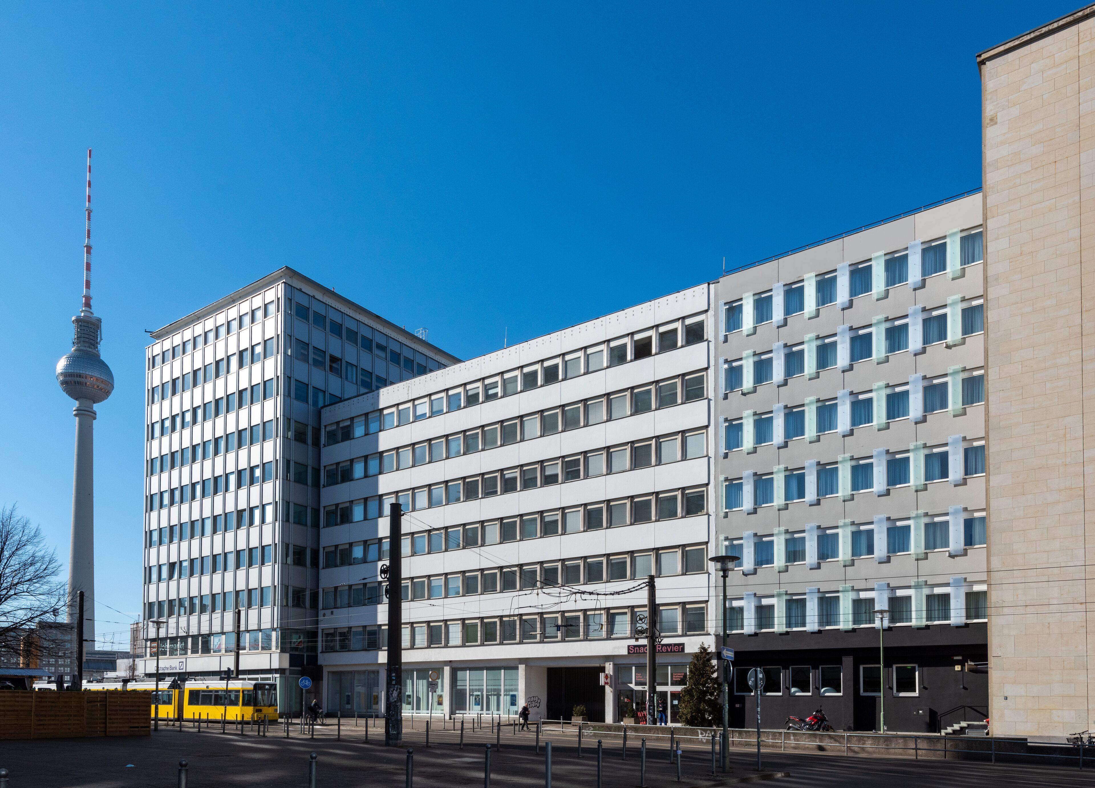 Greet Berlin Alexanderplatz — Billeder 1